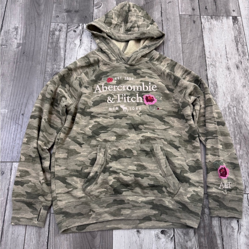 Abercrombie Kids Girls Camouflage Hoodie Embroidered Hooded Sweatshirt 9/10